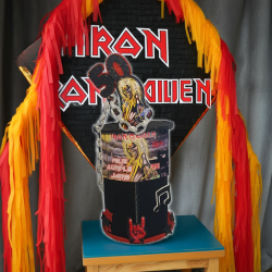 Piñata Tornado Iron Maiden