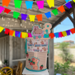 Piñata Tornado Capybara